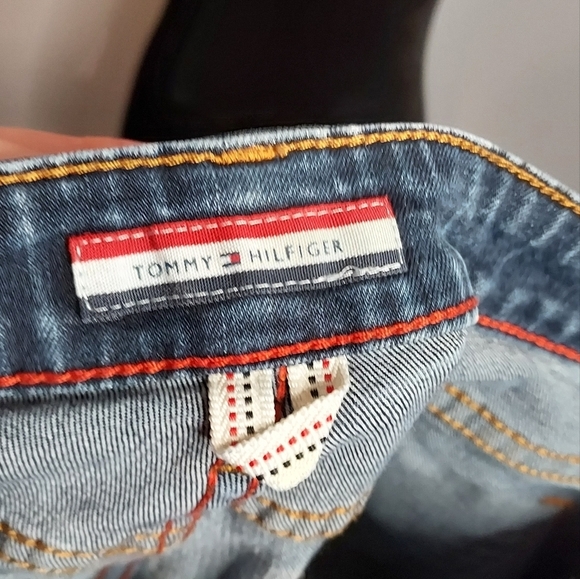 Tommy Hilfiger Dark Wash Skinny Size 6R Jeans - Picture 6 of 7
